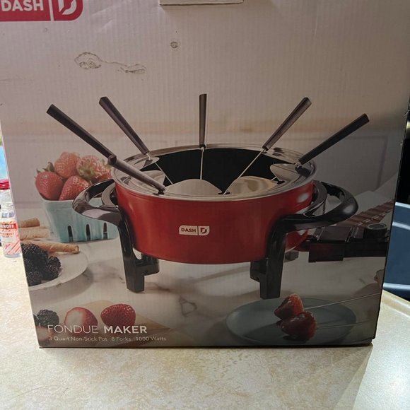 Dash Kitchen Dash Fondue Maker Poshmark